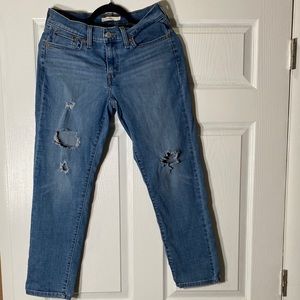 Women Levi’s Boyfriend Fit Jeans Size: 27